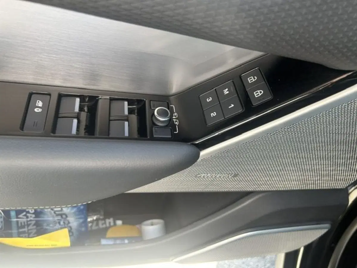 Land Rover Range Rover Velar usata a Potenza (19)