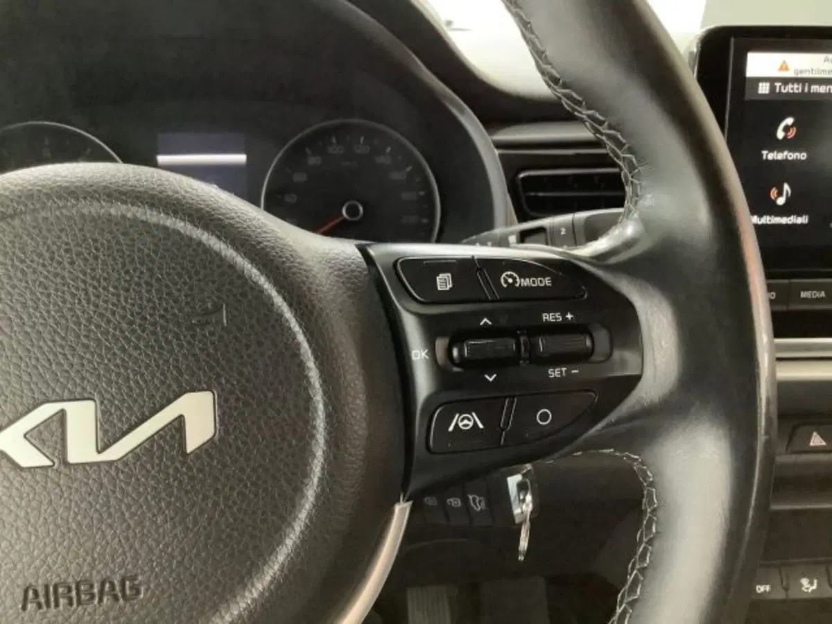 Kia Rio usata a Catania (19)