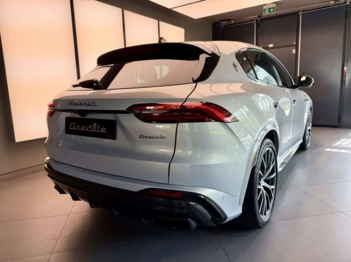 Maserati Grecale nuova a Torino (8)