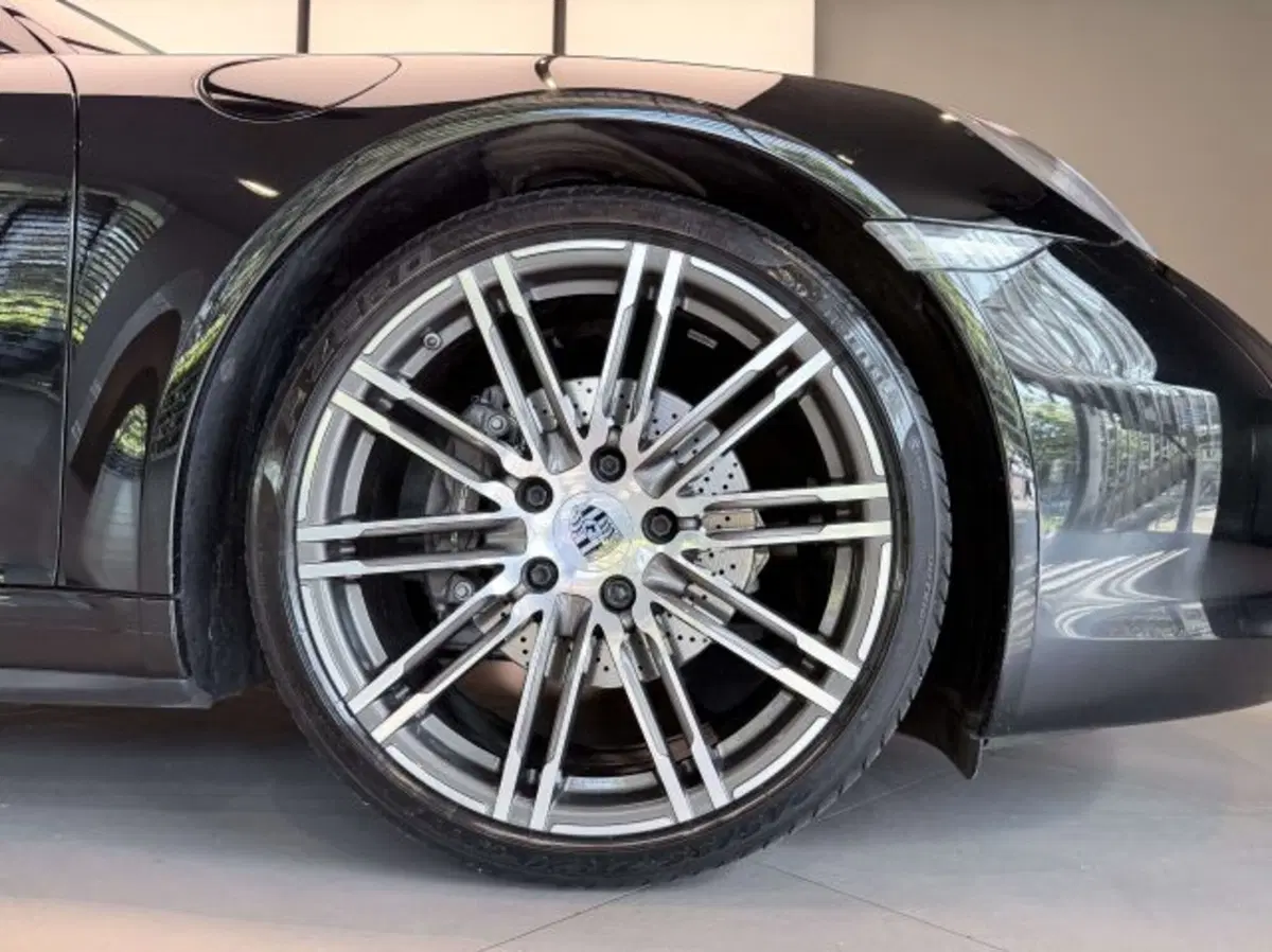Porsche 911 Coupé usata a Torino (4)
