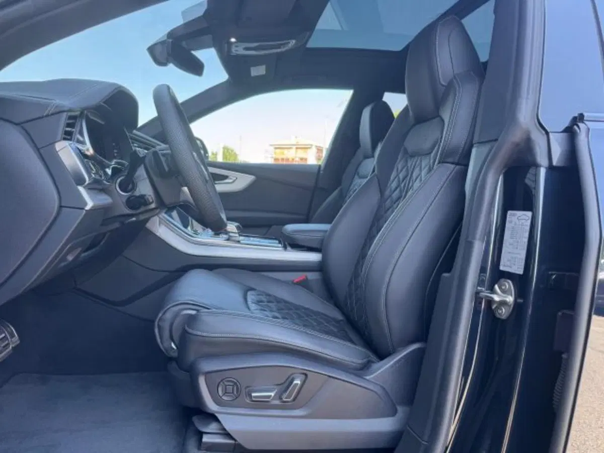 Audi Q8 nuova a Treviso (14)