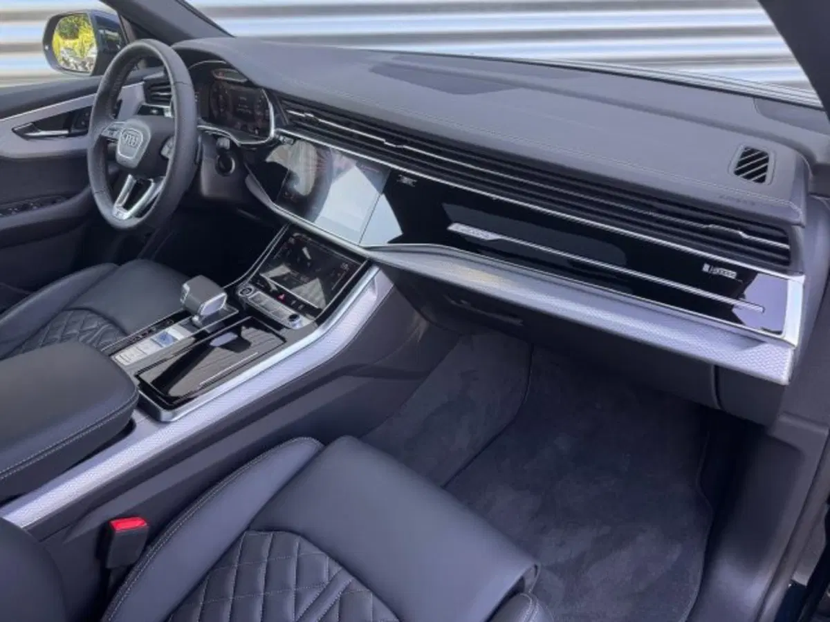 Audi Q8 nuova a Treviso (3)