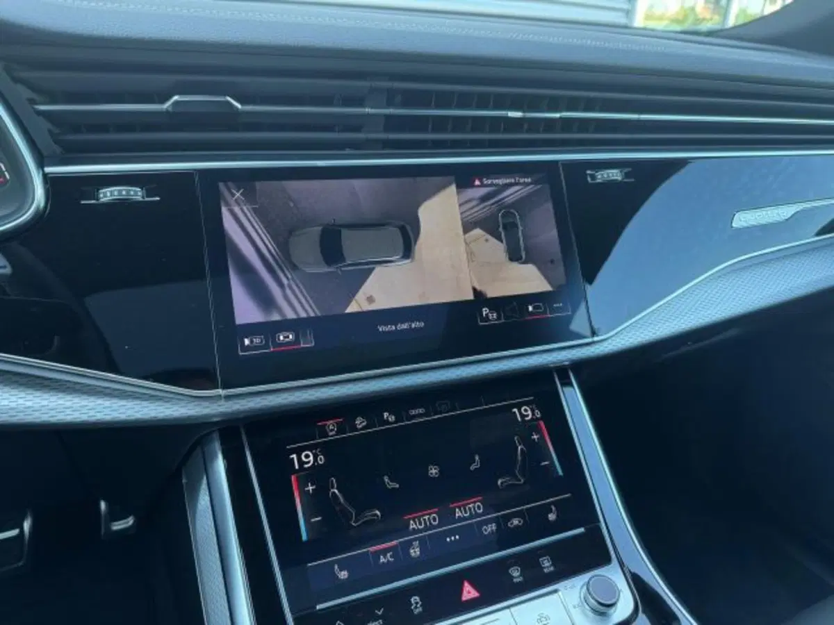 Audi Q8 nuova a Treviso (8)