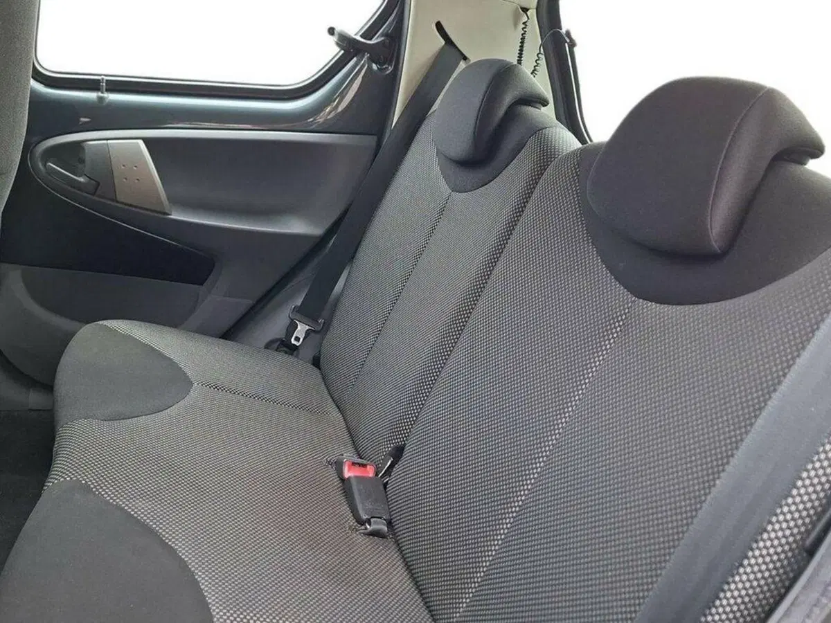 Toyota Aygo usata a Torino (11)