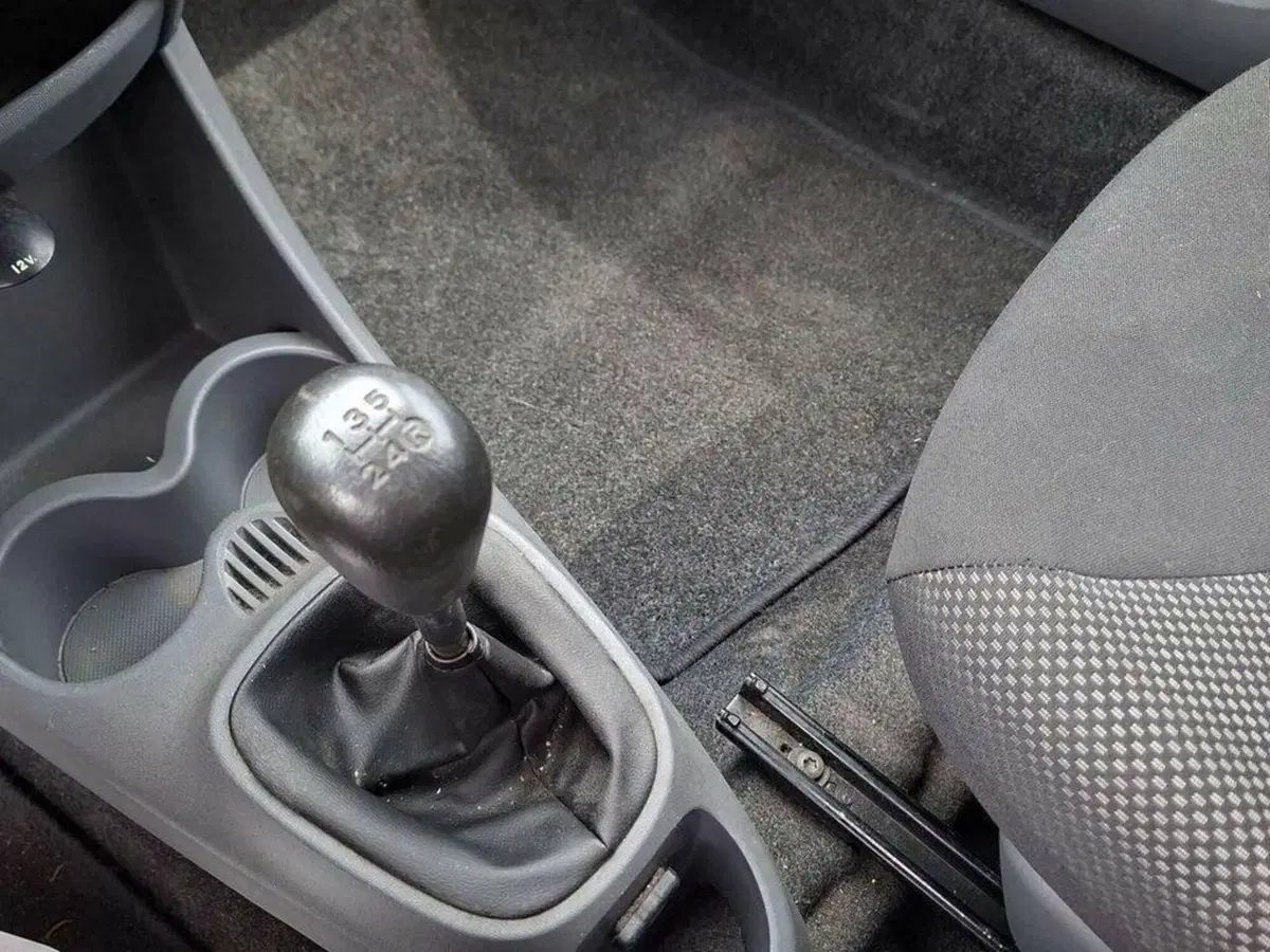 Toyota Aygo usata a Torino (8)