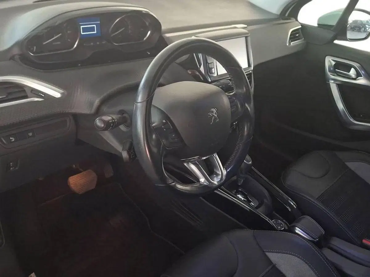 Peugeot 2008 usata a Torino (9)