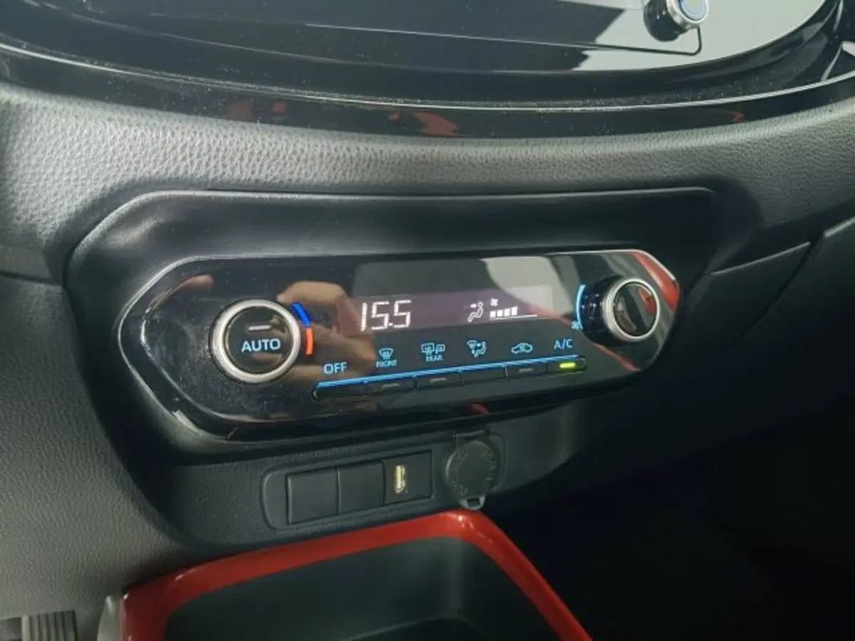 Toyota Aygo X usata a Teramo (16)