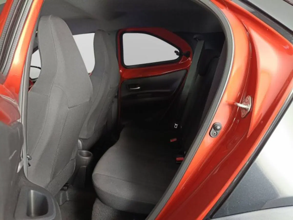 Toyota Aygo X usata a Teramo (9)