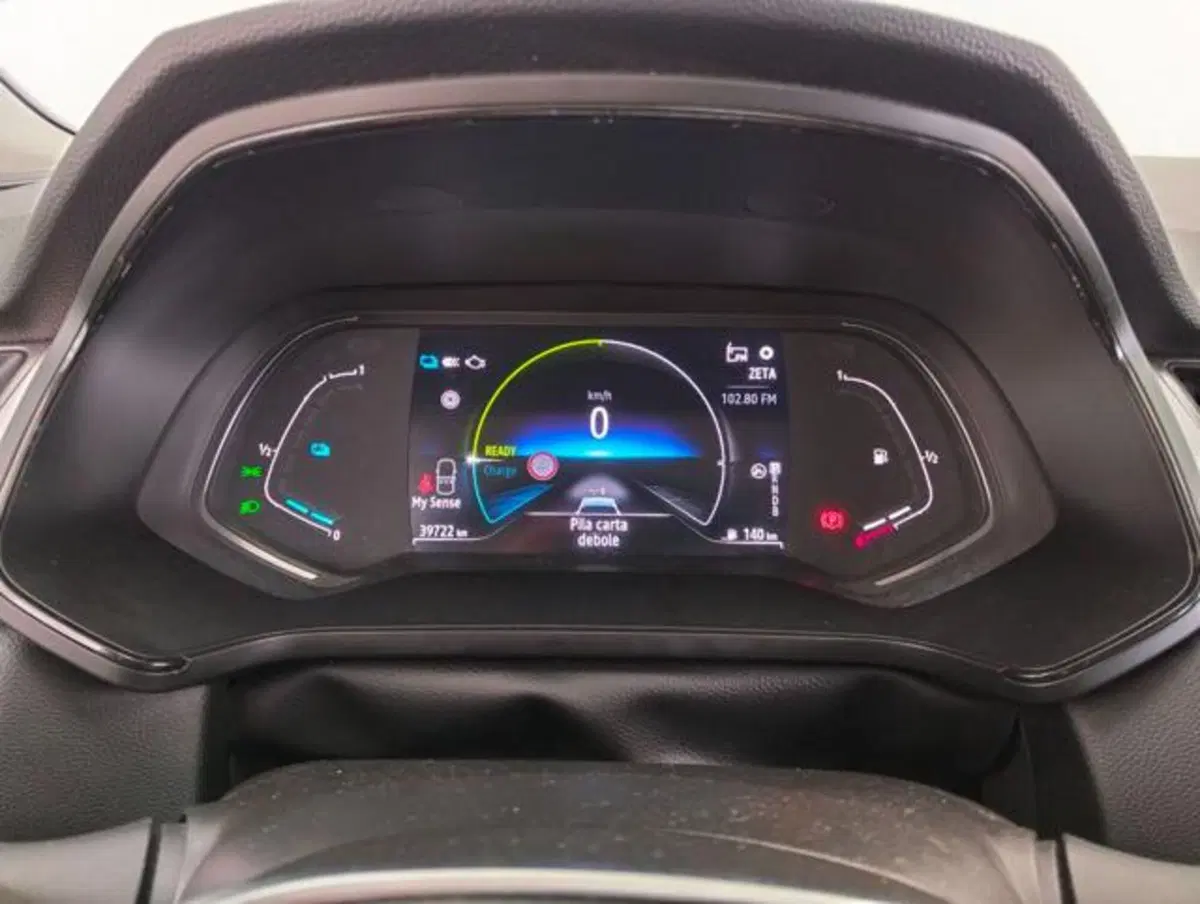 Renault Captur usata a Como (12)