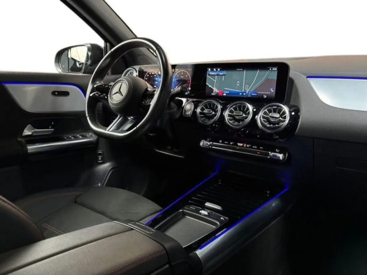 Mercedes-Benz GLA SUV usata a Bologna (15)