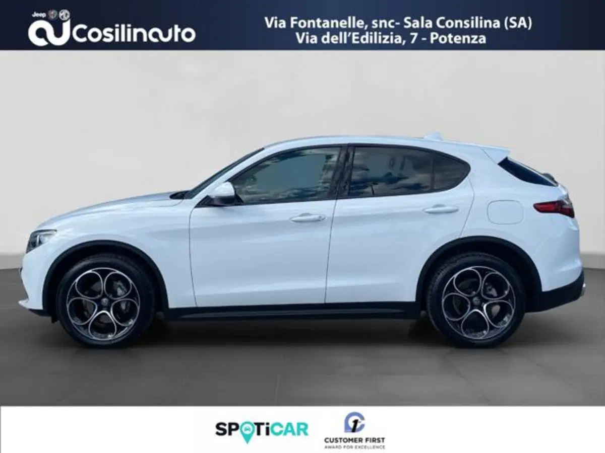 Alfa Romeo Stelvio usata a Salerno (2)