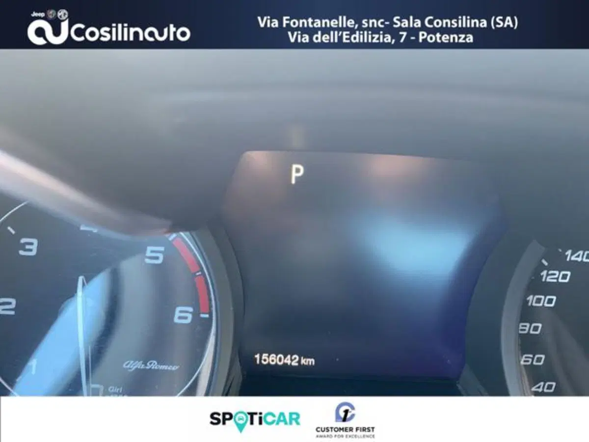 Alfa Romeo Stelvio usata a Salerno (20)
