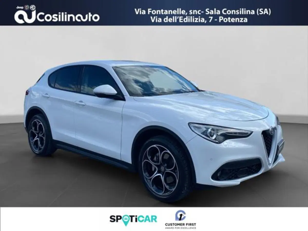 Alfa Romeo Stelvio usata a Salerno (7)