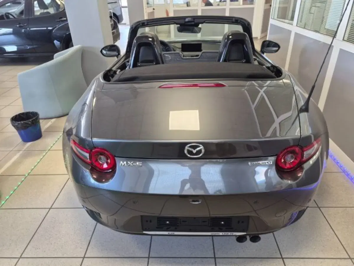 Mazda MX-5 nuova a Cuneo (6)