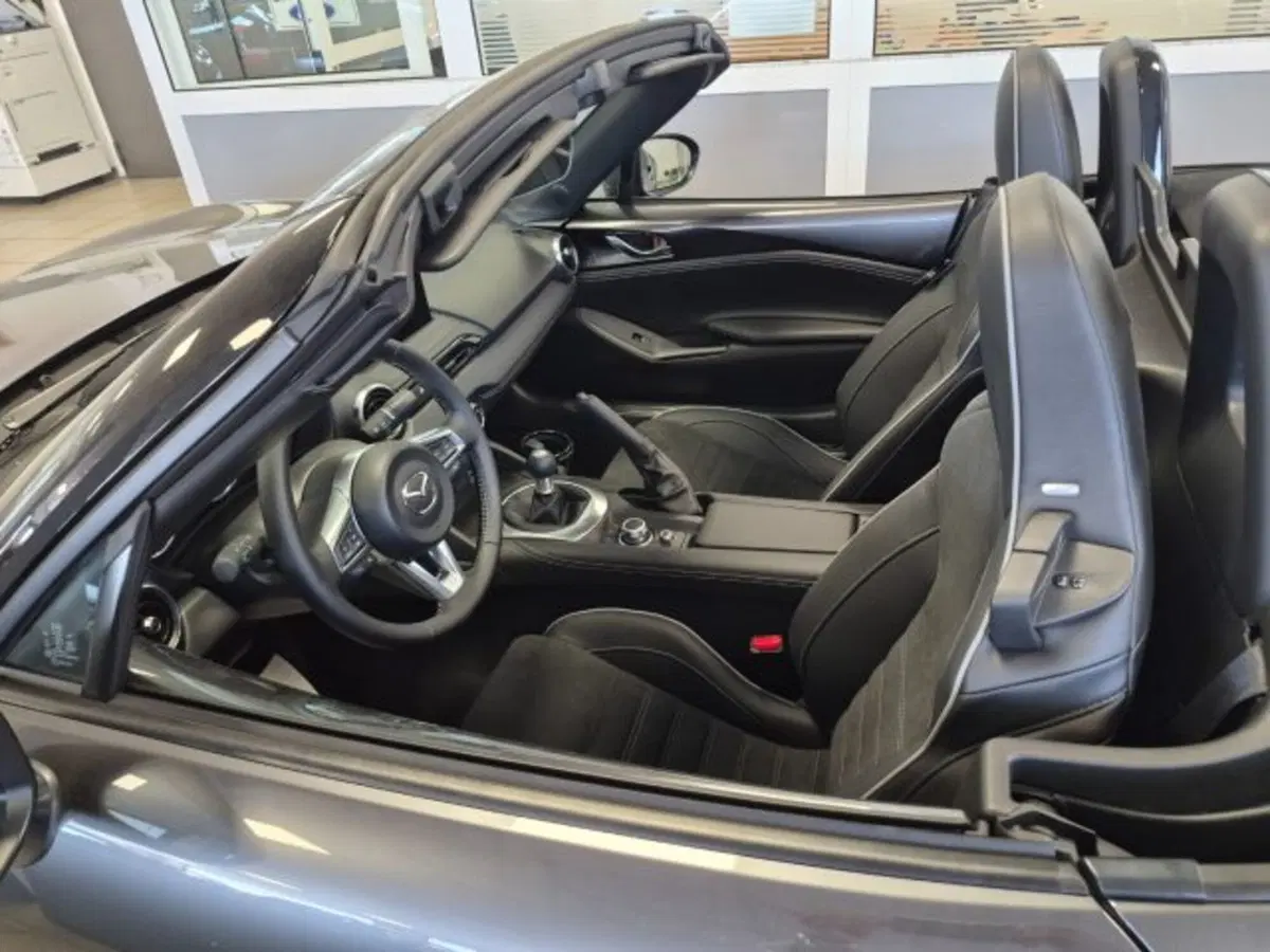 Mazda MX-5 nuova a Cuneo (8)