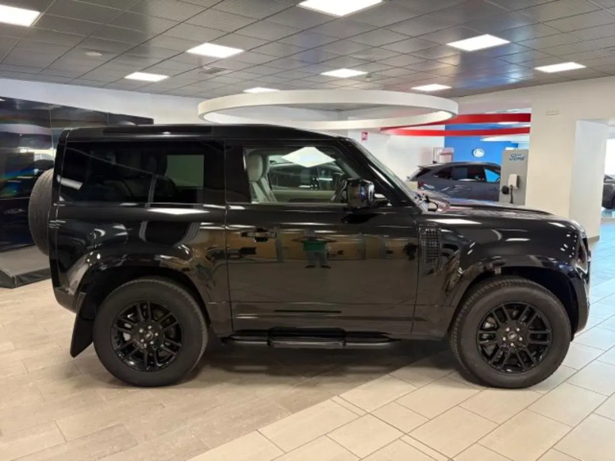 Land Rover Defender usata a Cuneo (8)