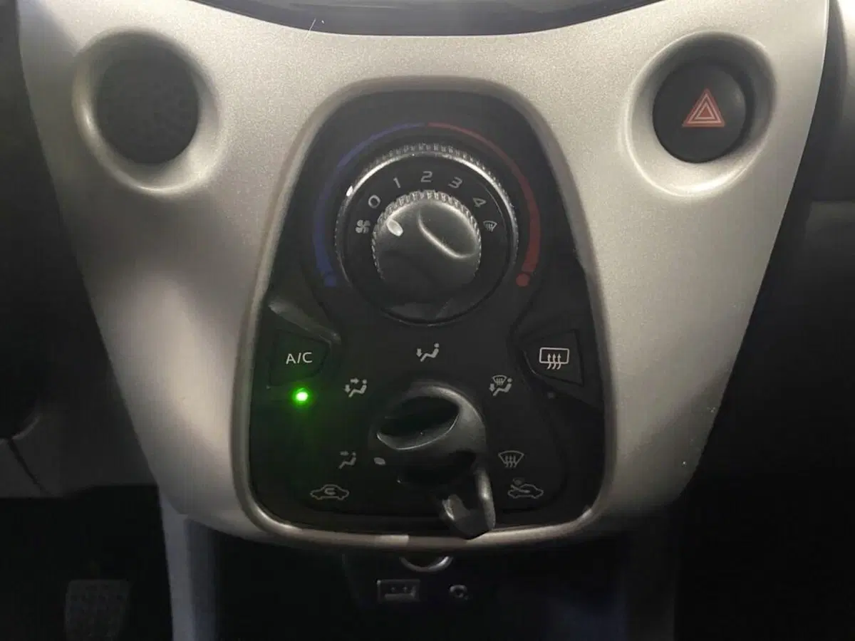 Peugeot 108 usata a Torino (11)