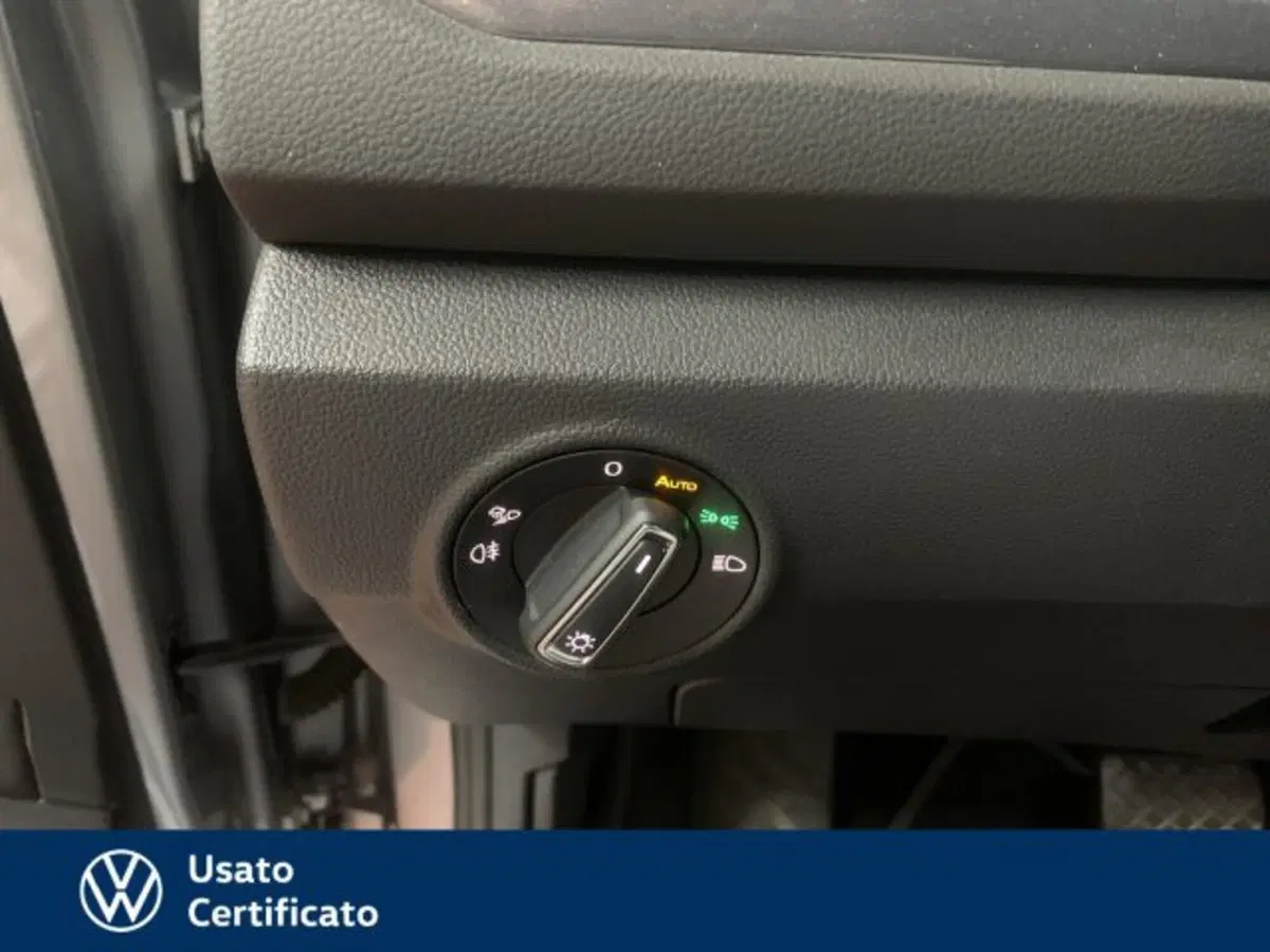 Volkswagen T-Roc usata a Vicenza (16)