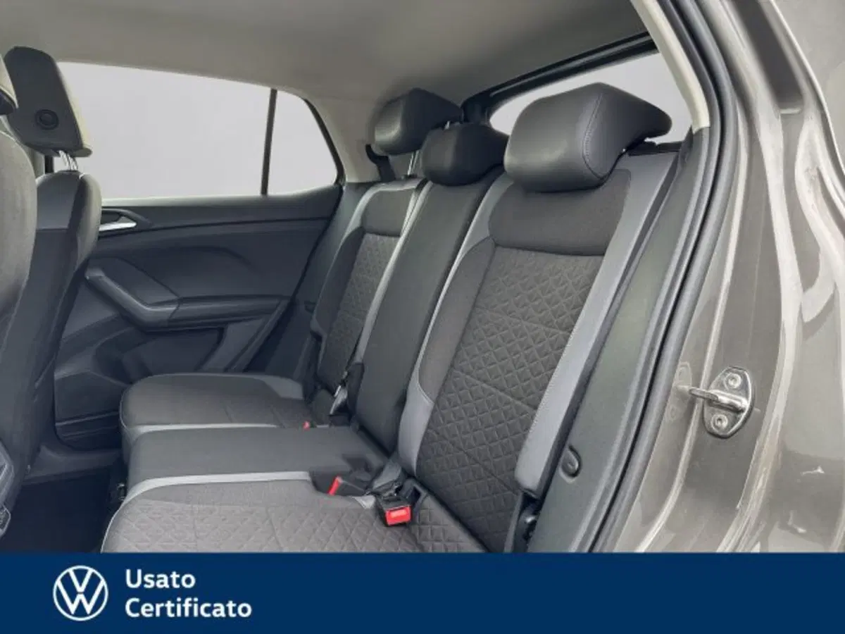 Volkswagen T-Cross usata a Vicenza (12)