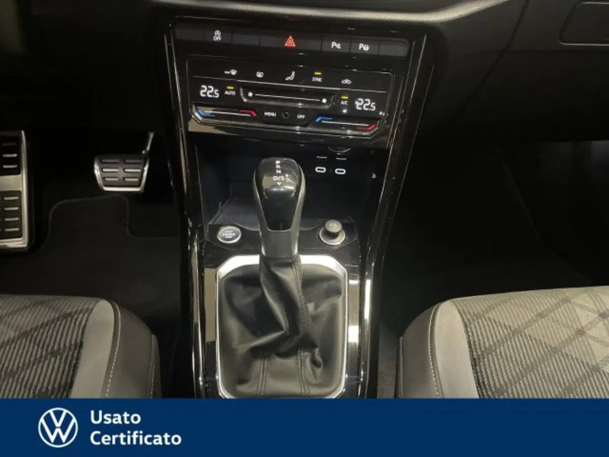 Volkswagen T-Roc usata a Vicenza (11)