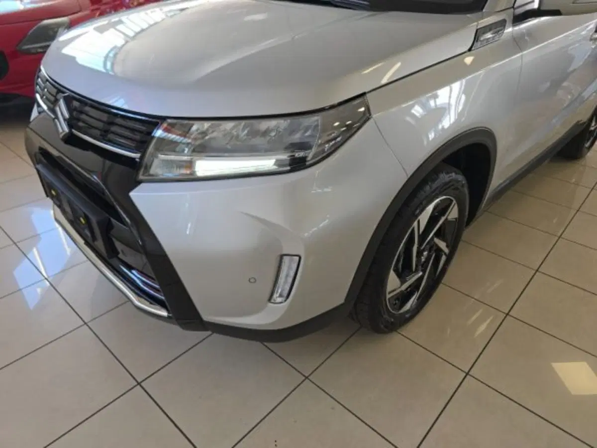 Suzuki Vitara nuova a Reggio Emilia (16)