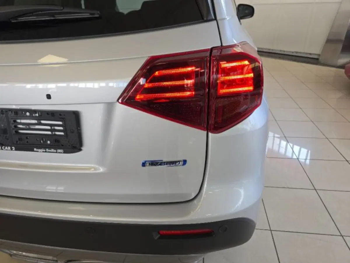 Suzuki Vitara nuova a Reggio Emilia (19)