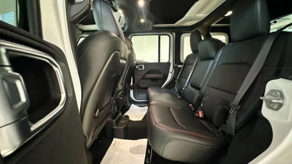 Jeep Wrangler Unlimited usata a Reggio Emilia (10)