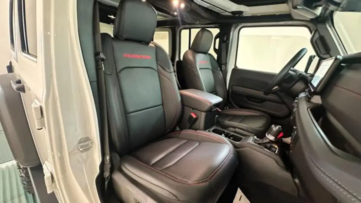 Jeep Wrangler Unlimited usata a Reggio Emilia (12)