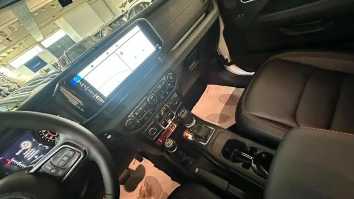Jeep Wrangler Unlimited usata a Reggio Emilia (15)
