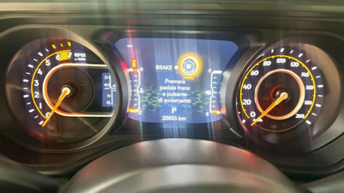 Jeep Wrangler Unlimited usata a Reggio Emilia (17)