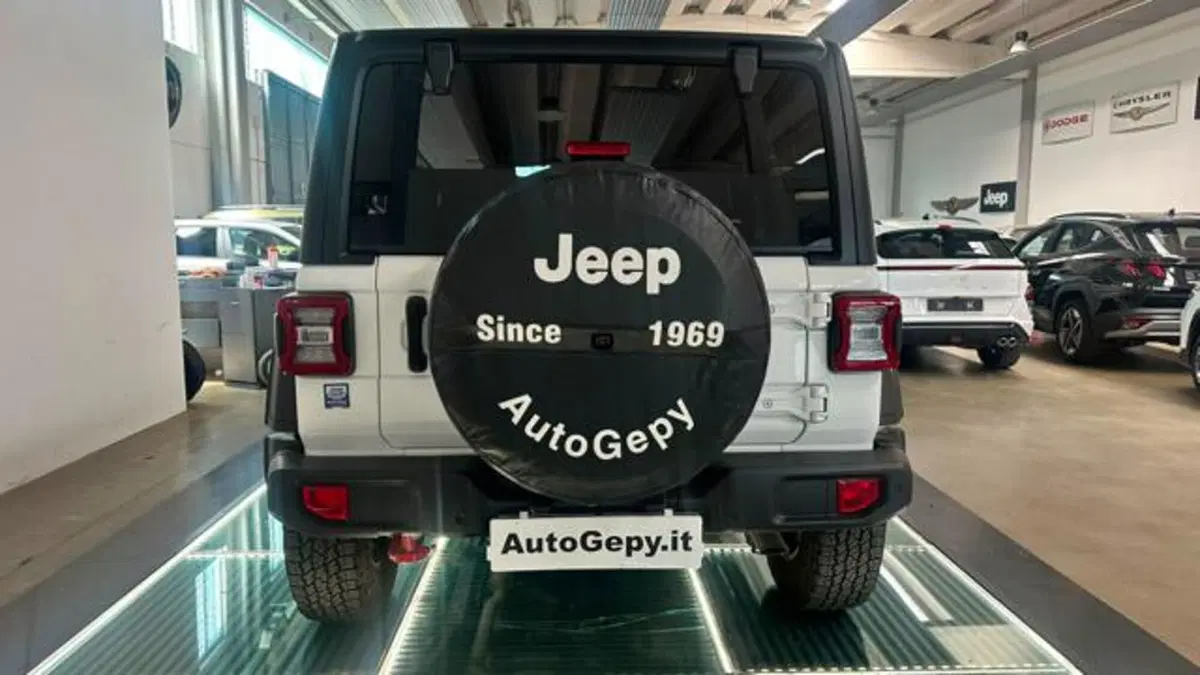 Jeep Wrangler Unlimited usata a Reggio Emilia (5)
