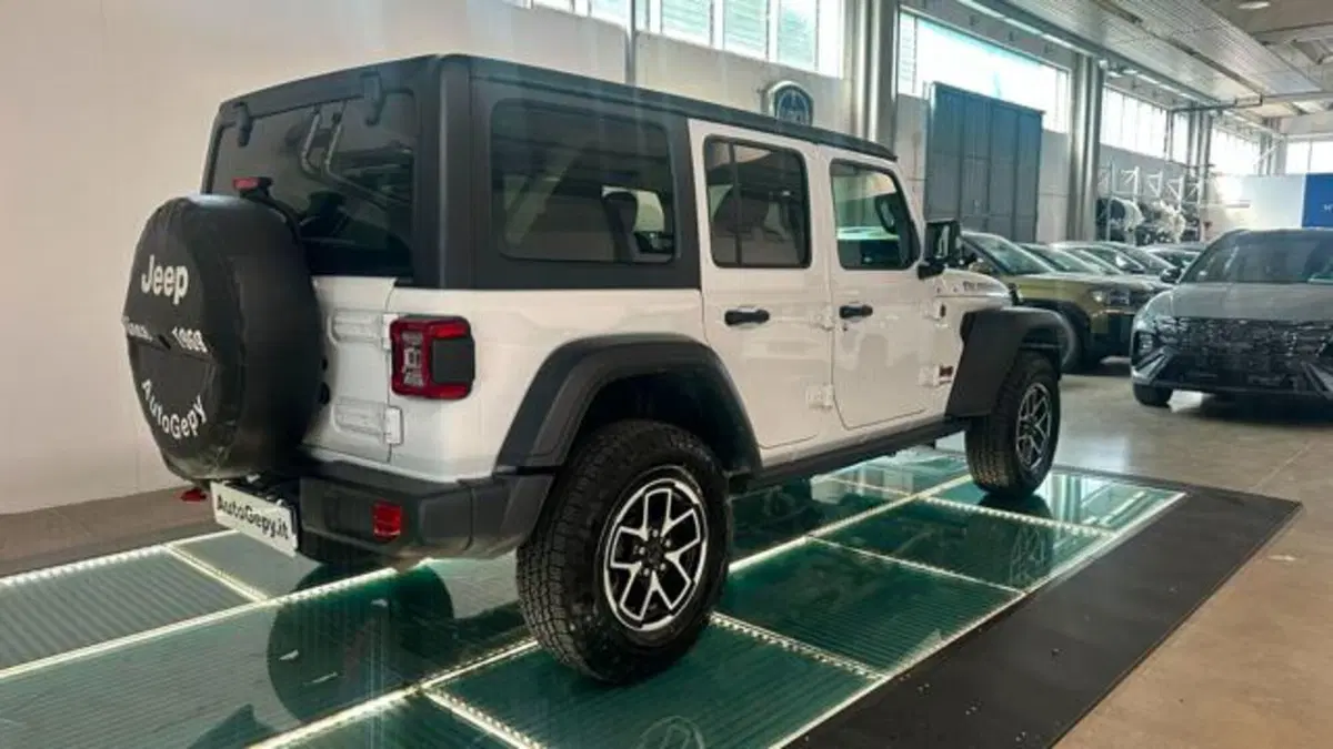 Jeep Wrangler Unlimited usata a Reggio Emilia (6)