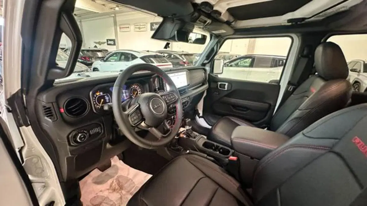 Jeep Wrangler Unlimited usata a Reggio Emilia (8)