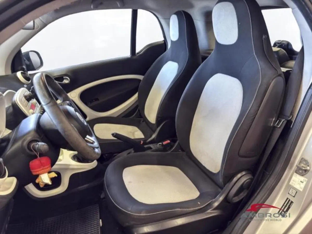 smart Fortwo usata a Perugia (11)