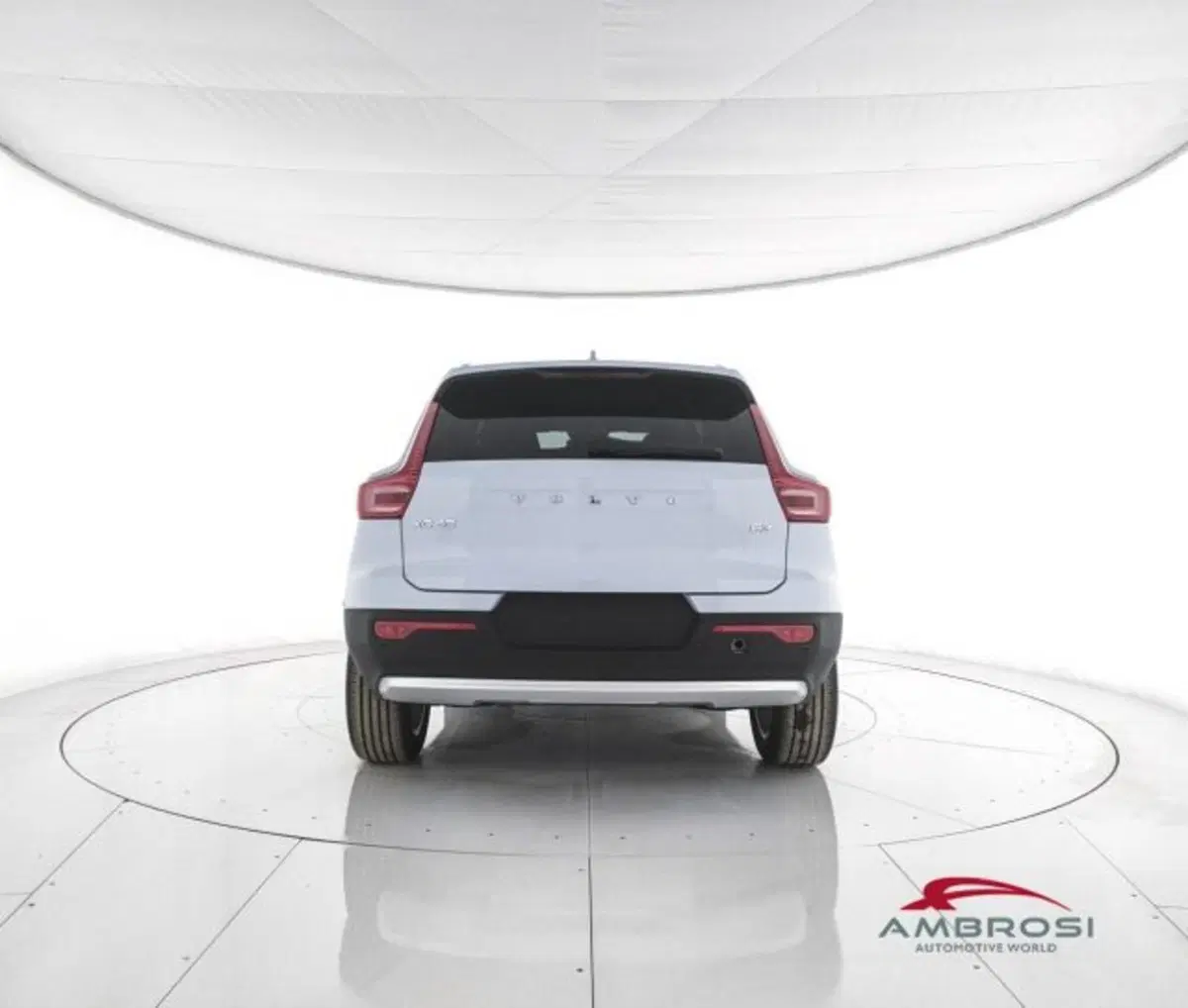 Volvo XC40 nuova a Perugia (6)
