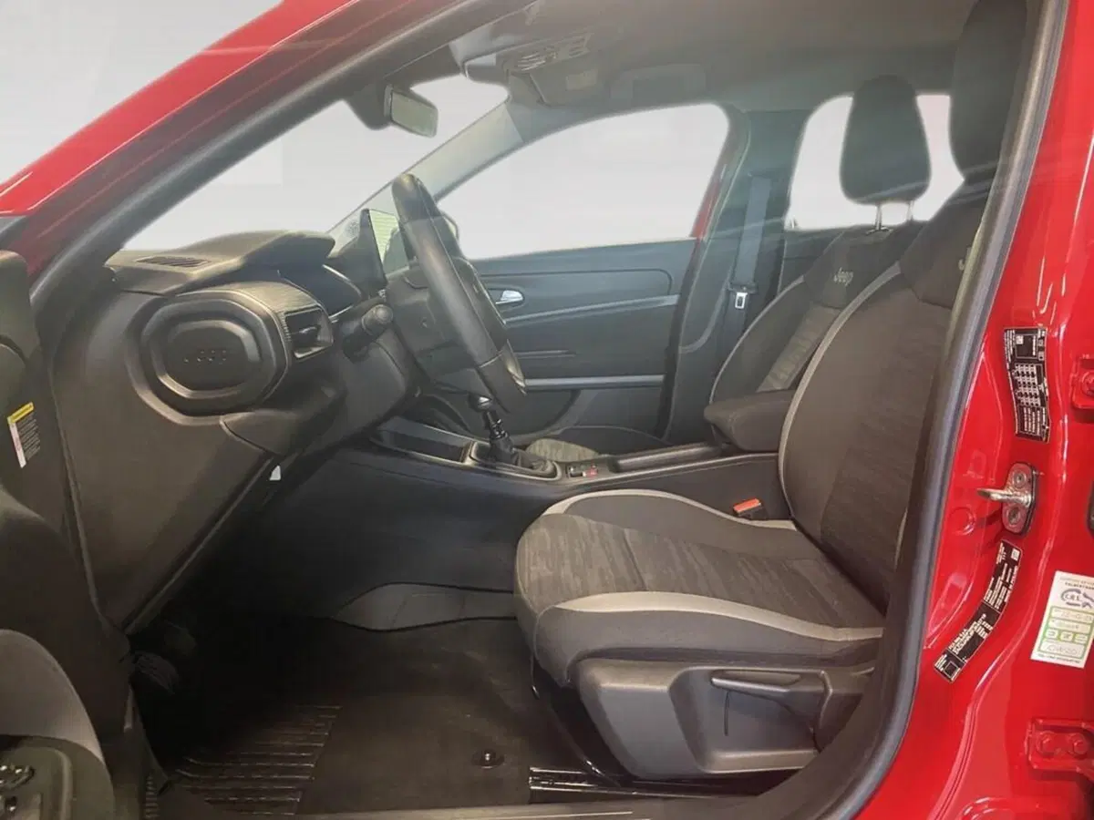 Jeep Avenger usata a Torino (7)