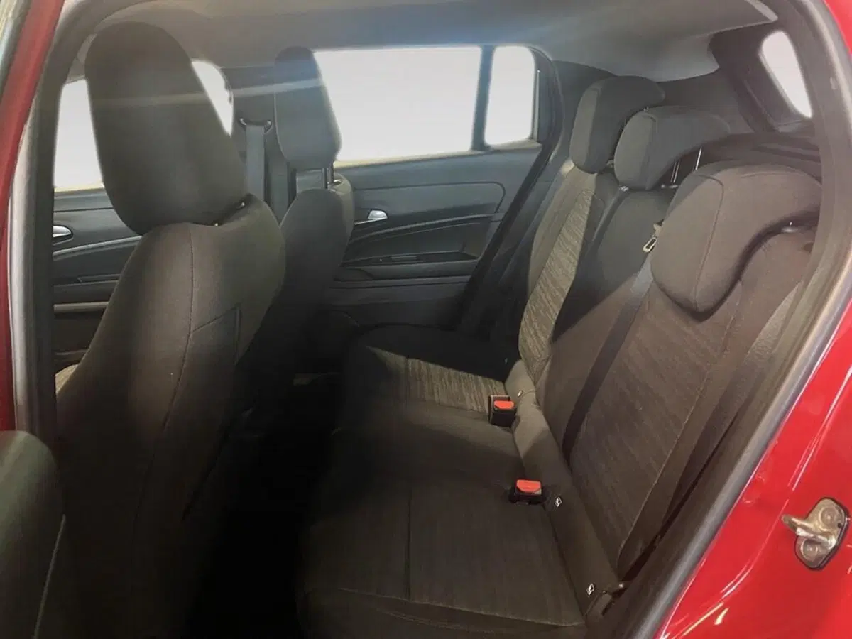 Jeep Avenger usata a Torino (8)