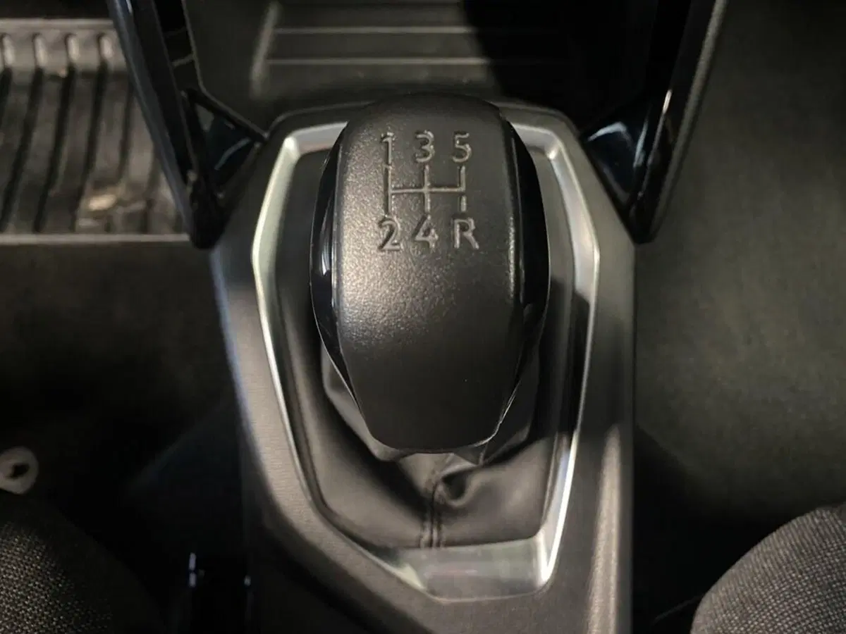 Peugeot 208 usata a Torino (12)