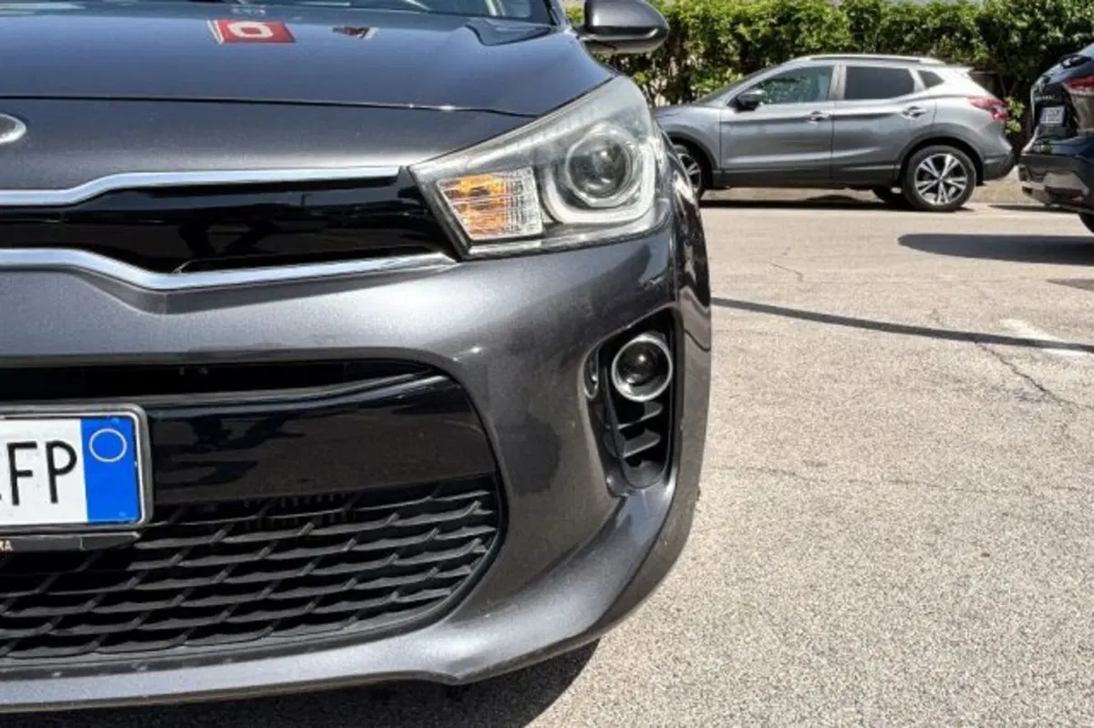 Kia Rio usata a Latina (11)