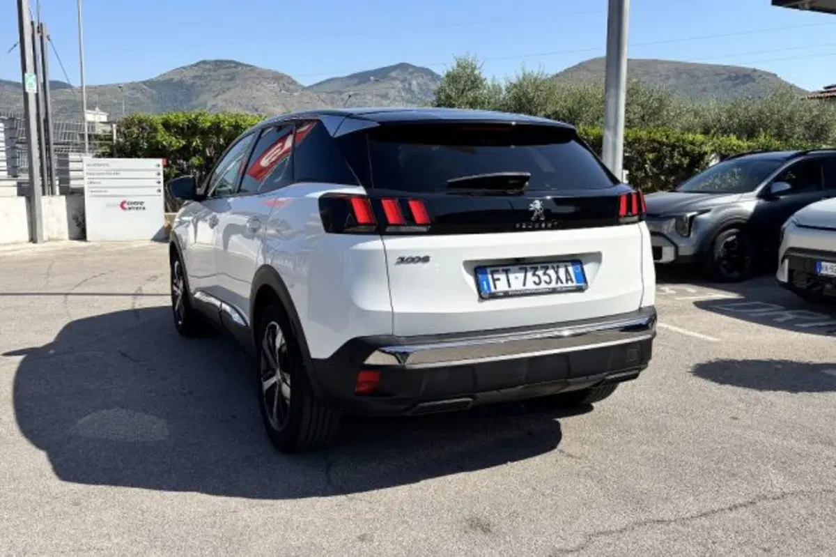 Peugeot 3008 usata a Latina (5)