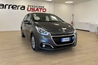Peugeot 208 75 5 porte Allure del 2017 usata a Fondi