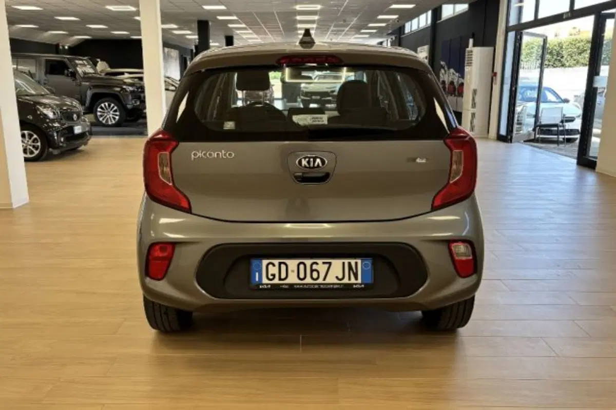 Kia Picanto usata a Latina (6)