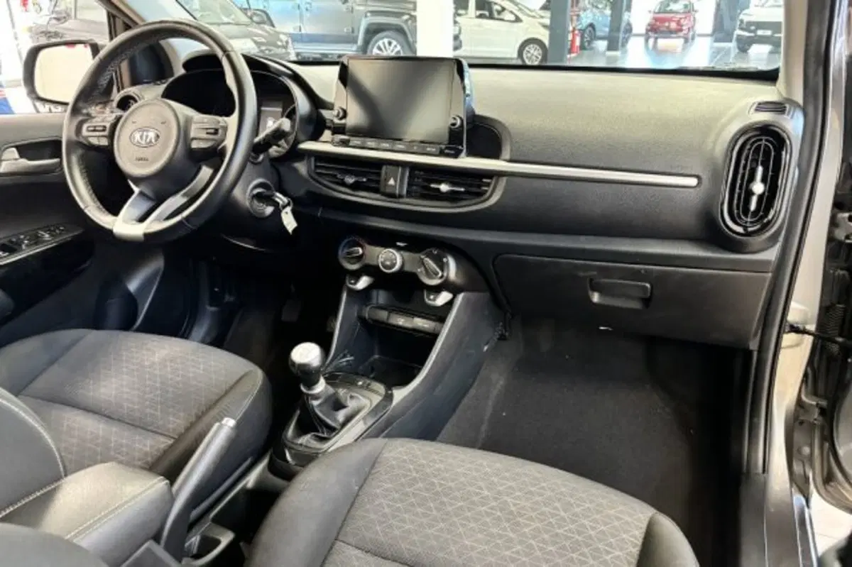 Kia Picanto usata a Latina (9)