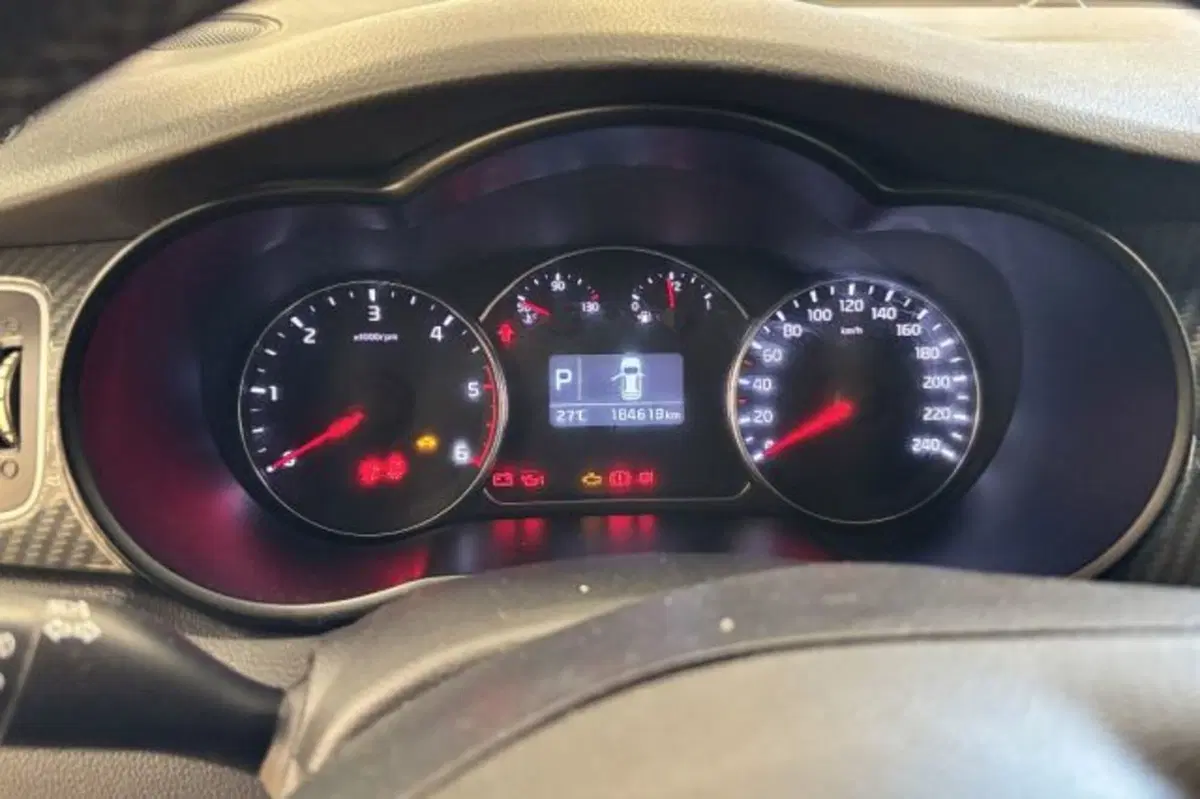 Kia Carens usata a Latina (13)