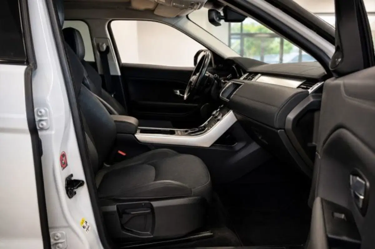 Land Rover Range Rover Evoque usata a Latina (8)