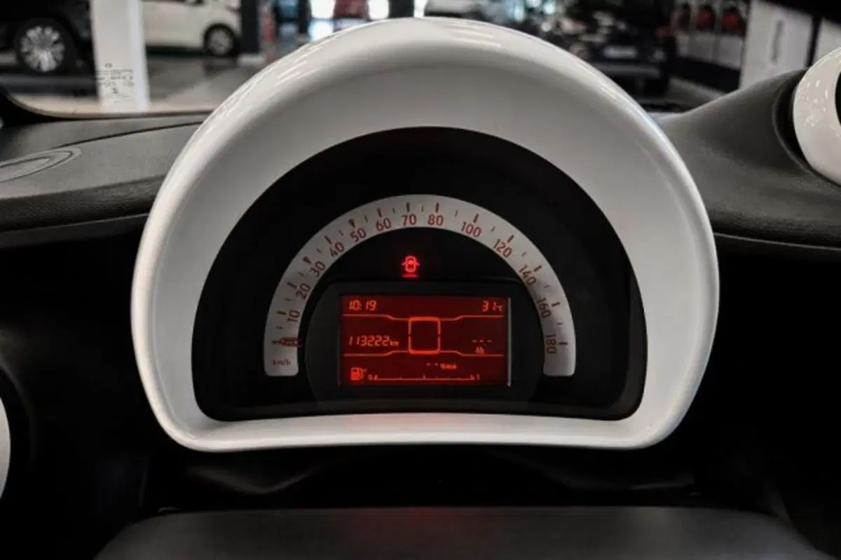 smart Fortwo usata a Latina (13)