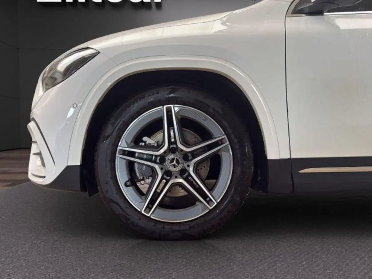 Mercedes-Benz GLA SUV usata a Novara (9)