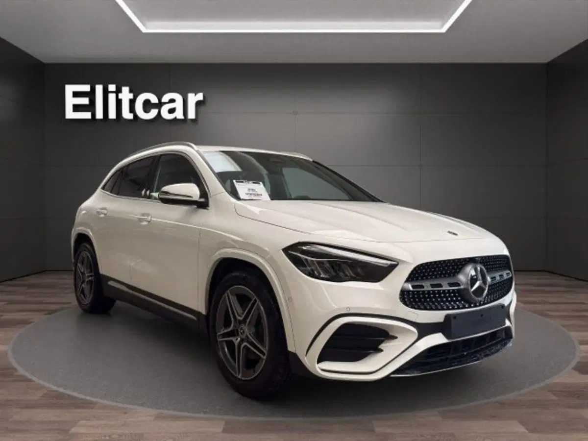 Mercedes-Benz GLA SUV usata a Novara (2)