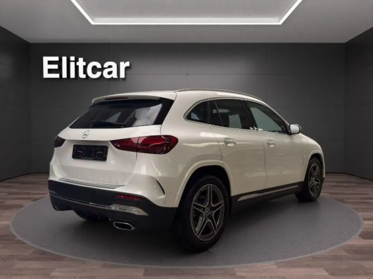 Mercedes-Benz GLA SUV usata a Novara (7)