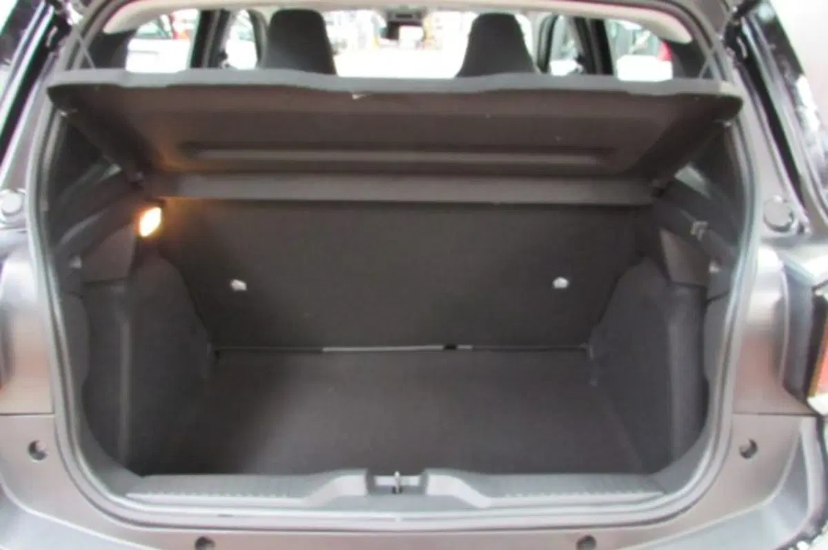 Citroen C3 Aircross nuova a Milano (13)